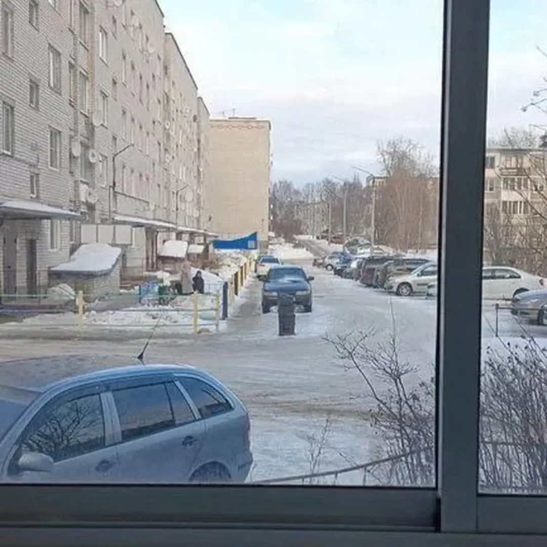Квартира на Солунина 1