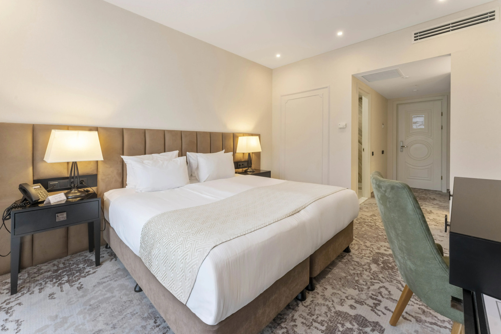 Курортный отель Mosavali