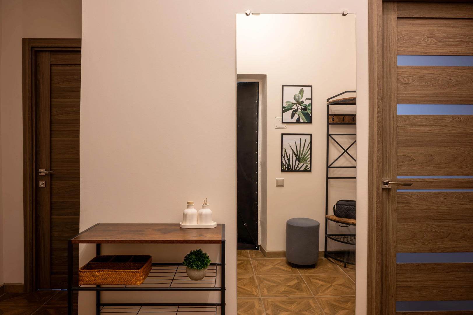 Квартира двухкомнатная Queenstay БотаникАрт рядом с НМИЦ имени Рыжих