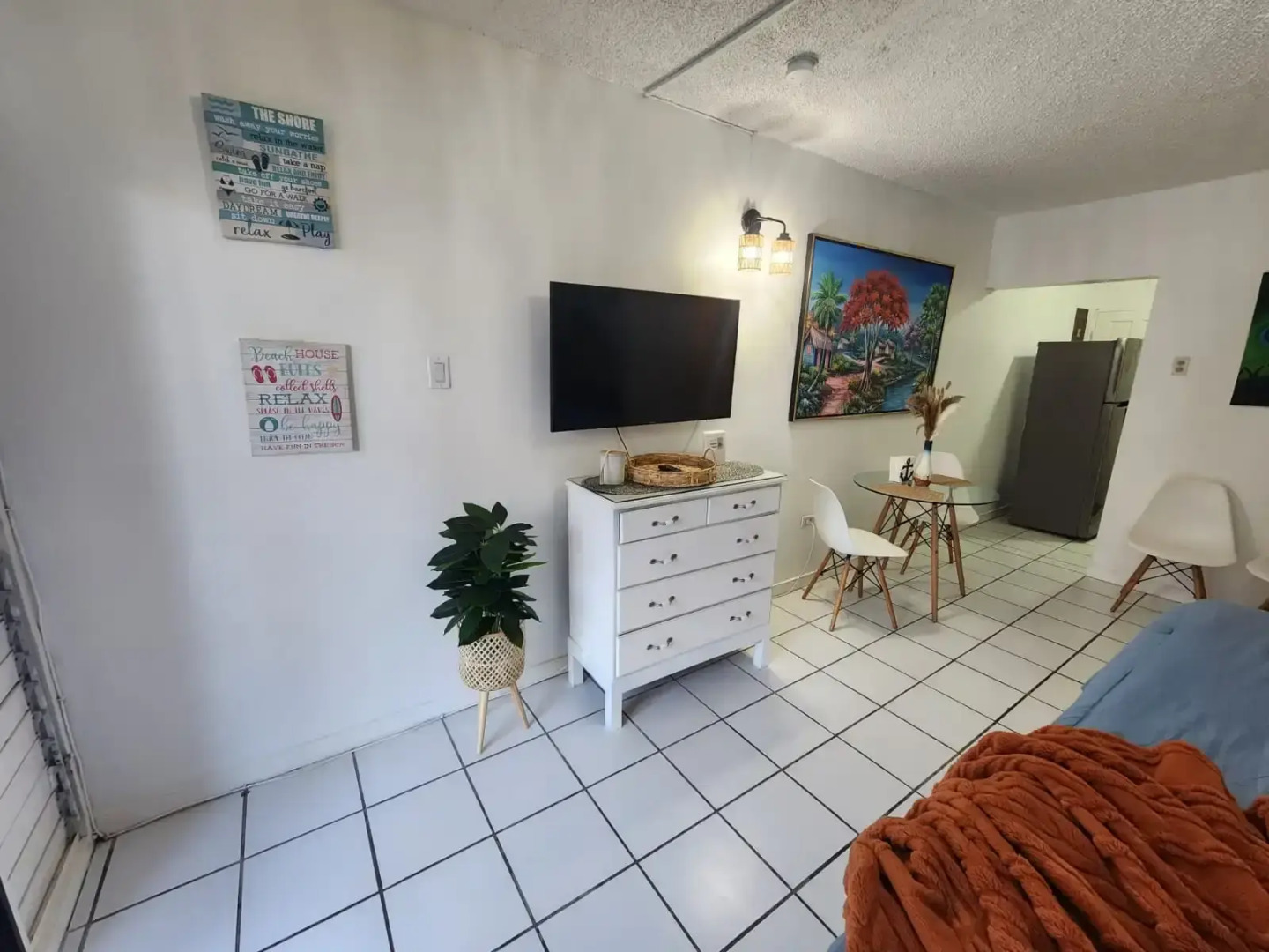 Апартаменты Chrisanns Beach Resort