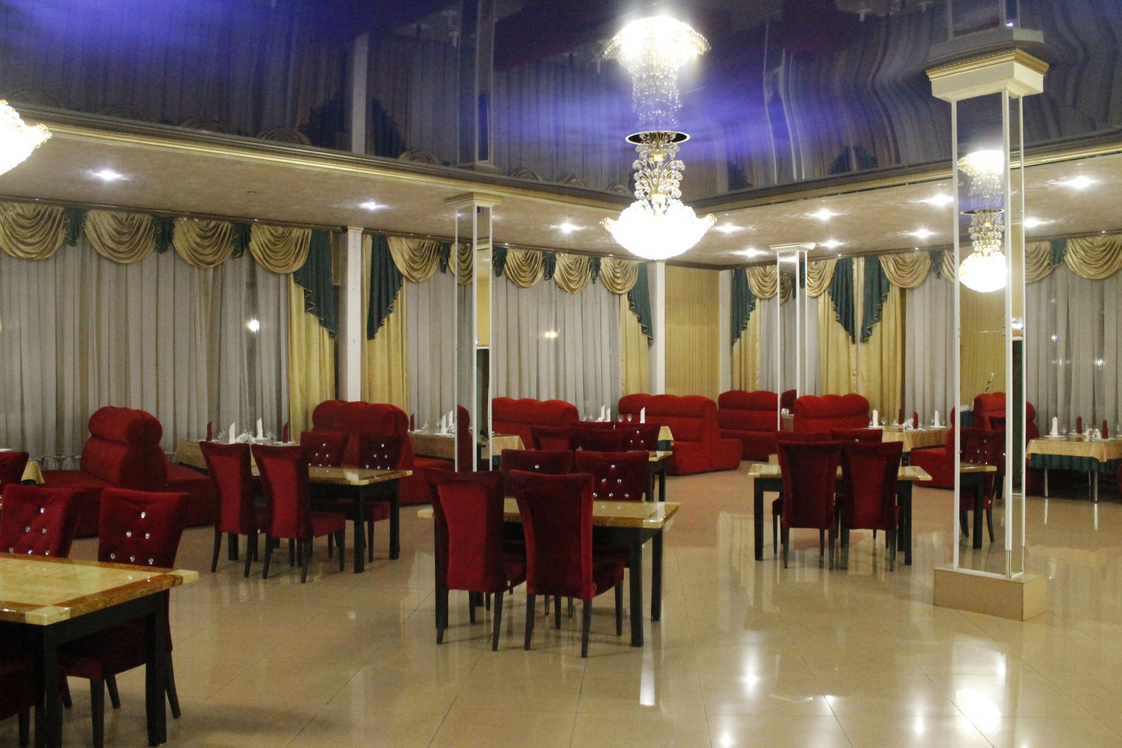 Де-Кастри (Бывш. Пять звезд)