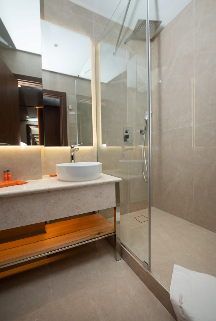 Отель Муниб