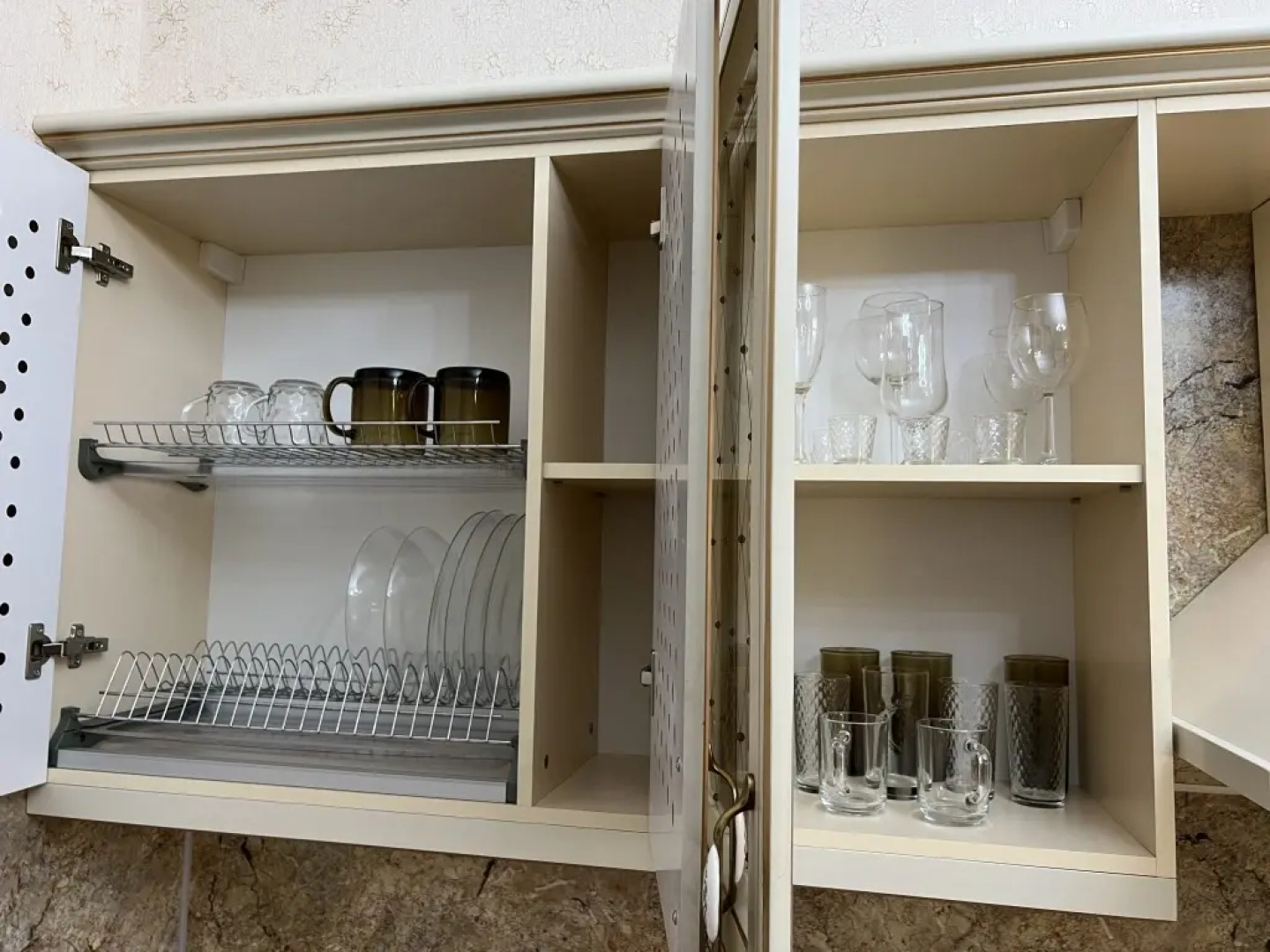 Апартаменты возле Парка на Аллее Строителей by Sutki26 2