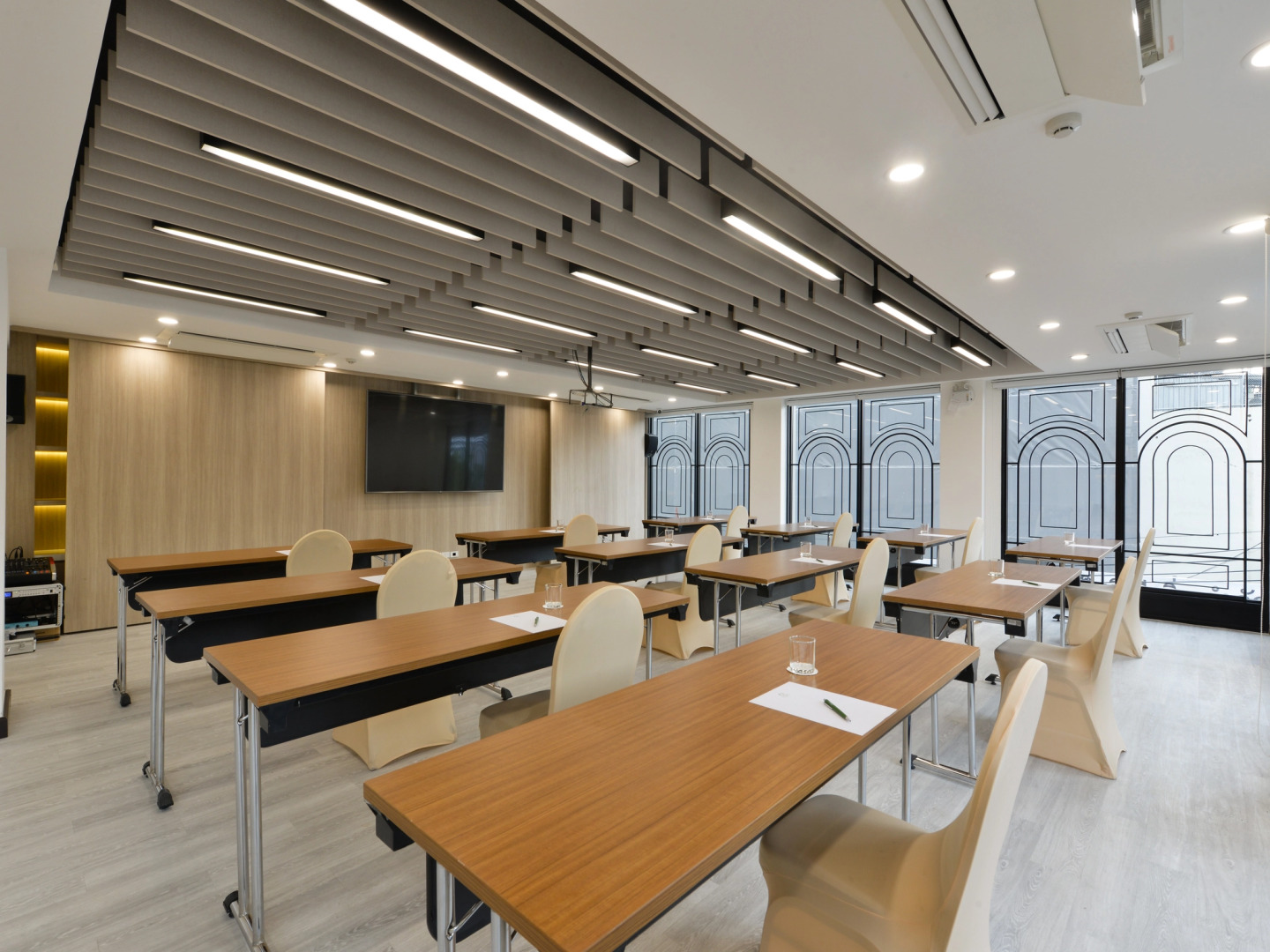 Отель Oakwood Hotel&Residence Bangkok