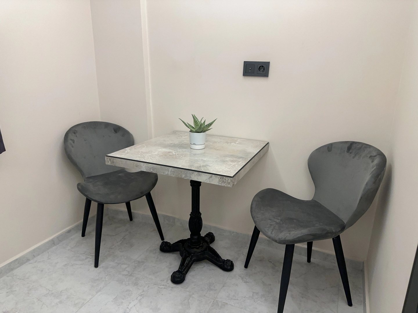 Отель Bed&Breakfast Marina Lora