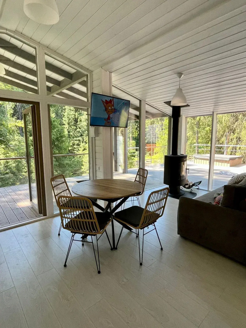 Частный дом с Джакузи и Баней у Леса и Озера