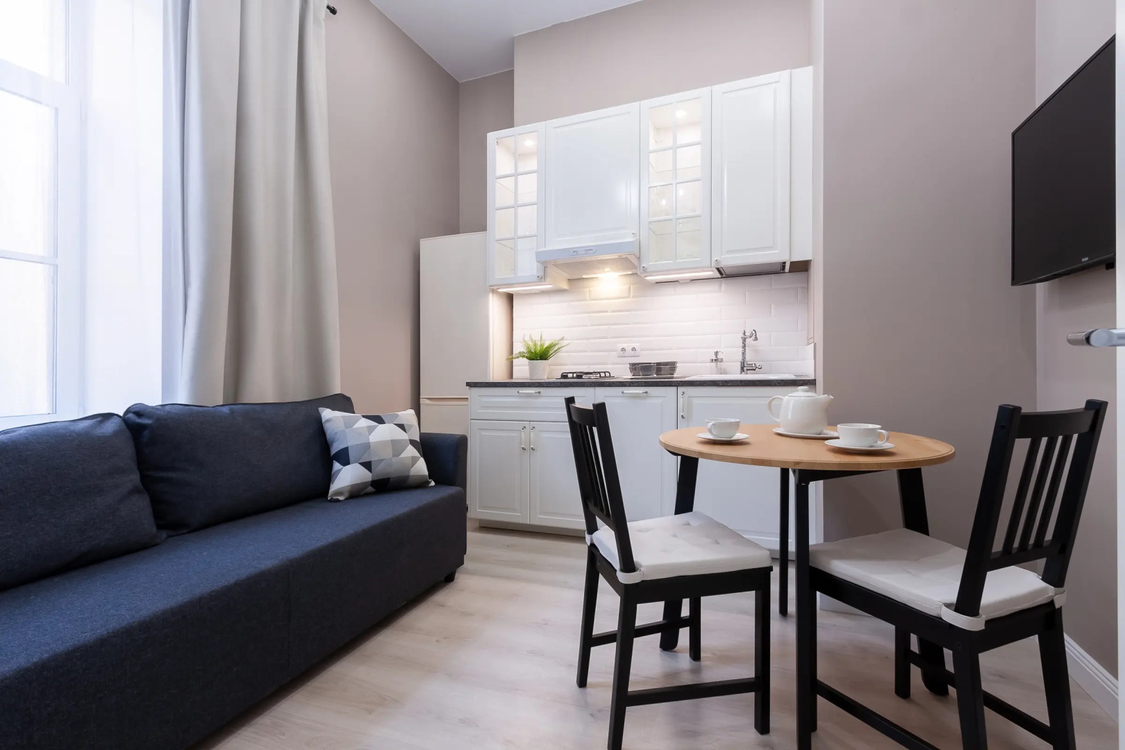 Апартаменты на Итальянской 37/18