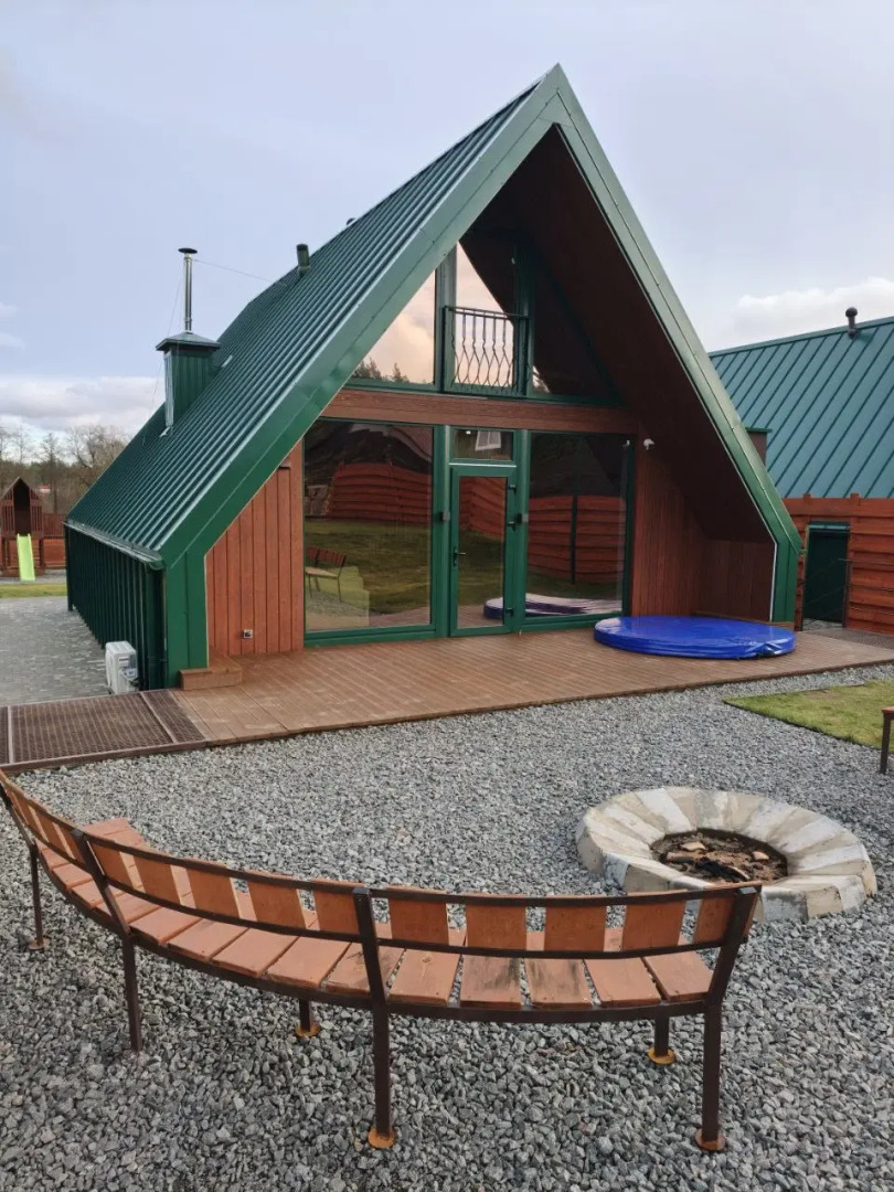 Частный дом с сауной и купелью на опушке леса