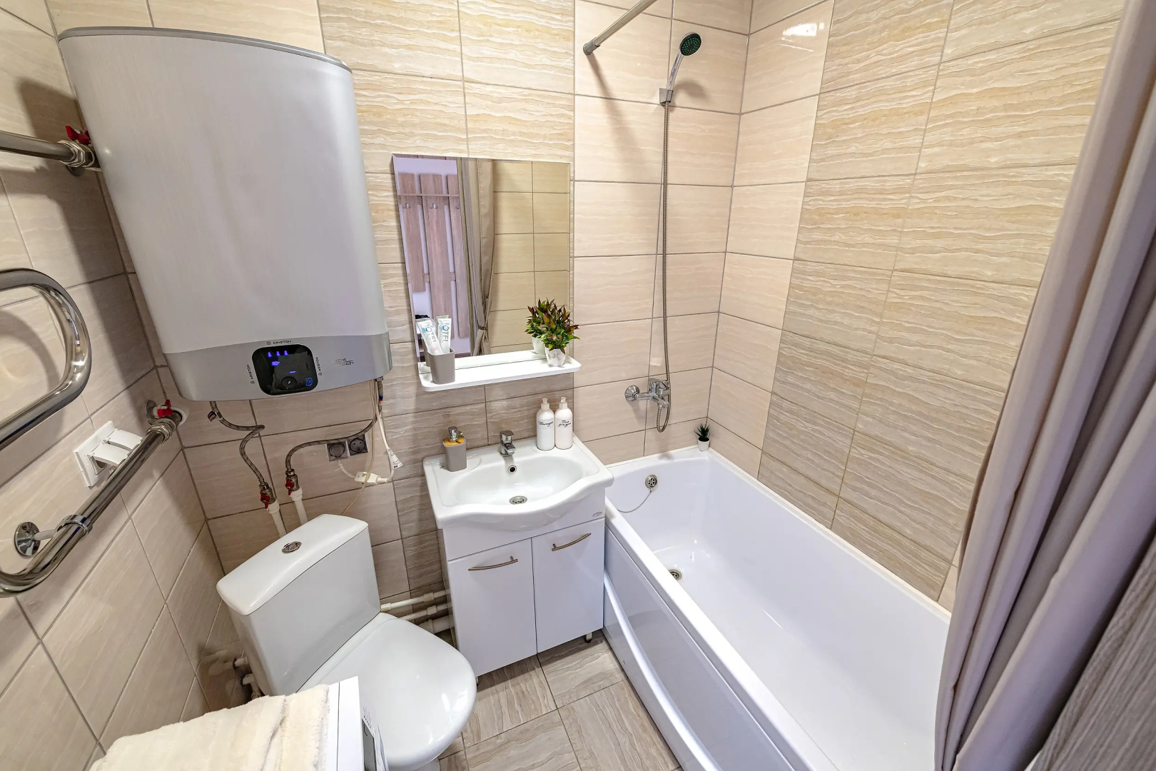 Апартаменты TopHouse на Можжевеловой 18, 10 этаж