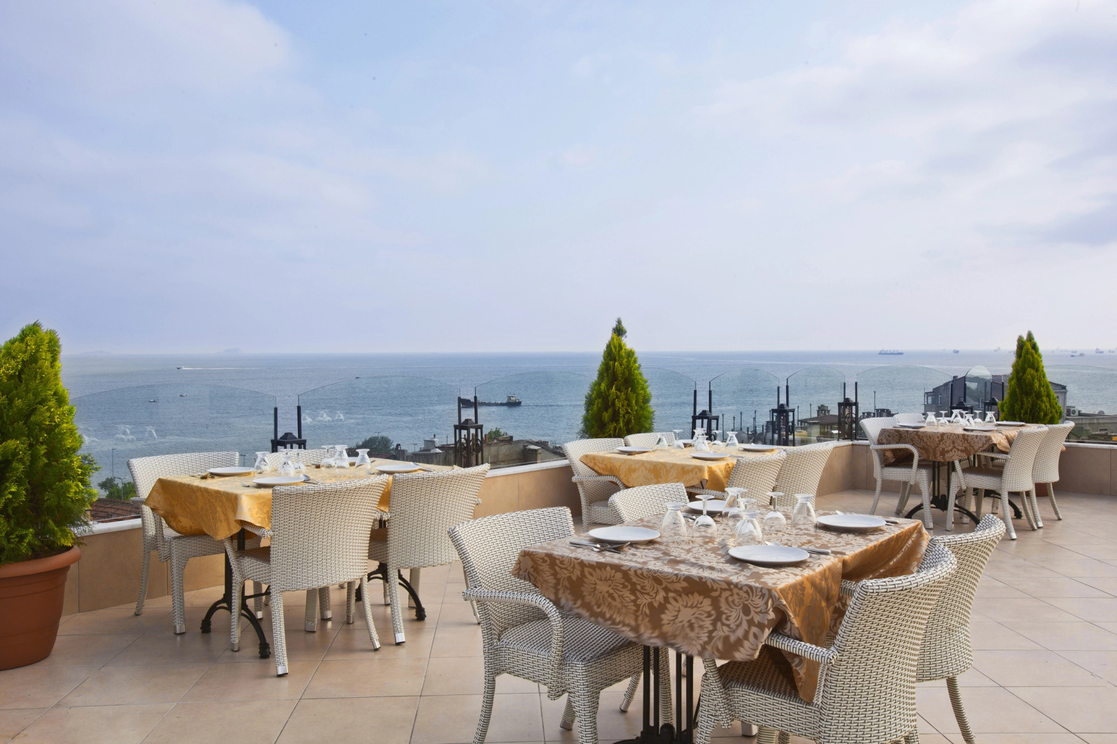 Отель Aren Suites