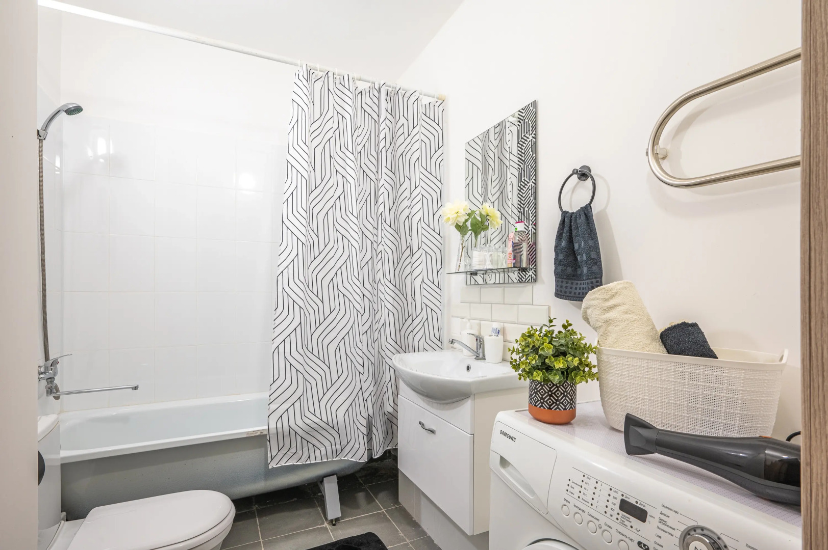 Квартира Comfort с самостоятельным заселением от Welcome V Ekb