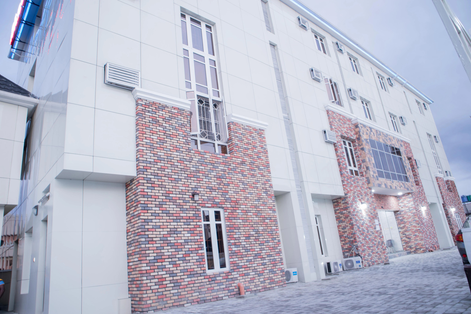 Отель Meritz Hotels and Suites Global Limited