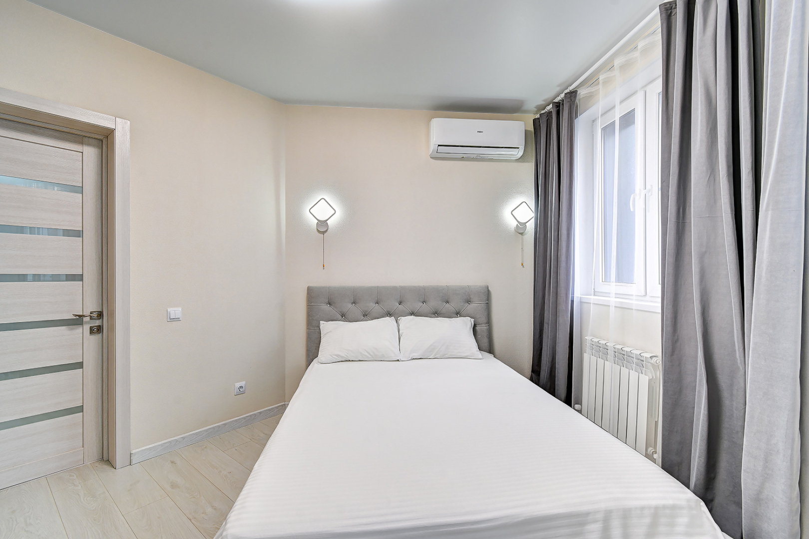 Апартаменты Morskaya Simfonya-2 евро трехкомнатные с балконом бассейном на территории