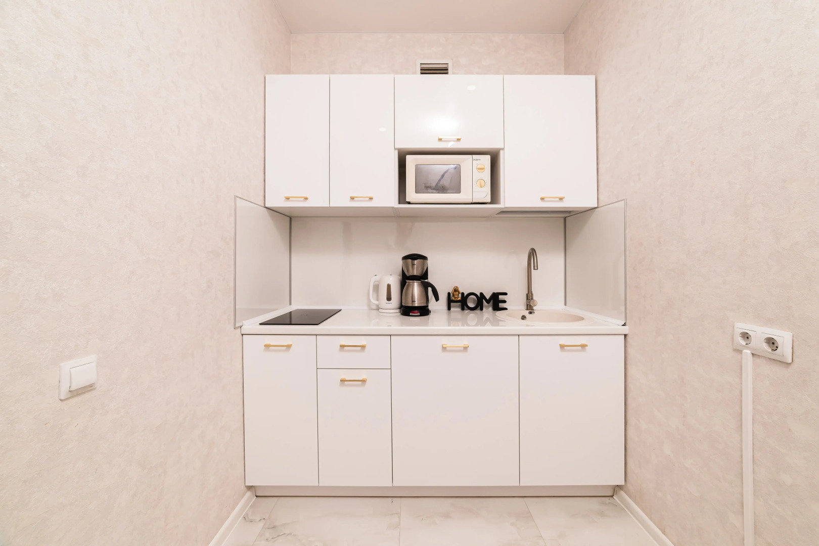 Квартира с Панорамным Видом с 19 Этажа у Аквапарка