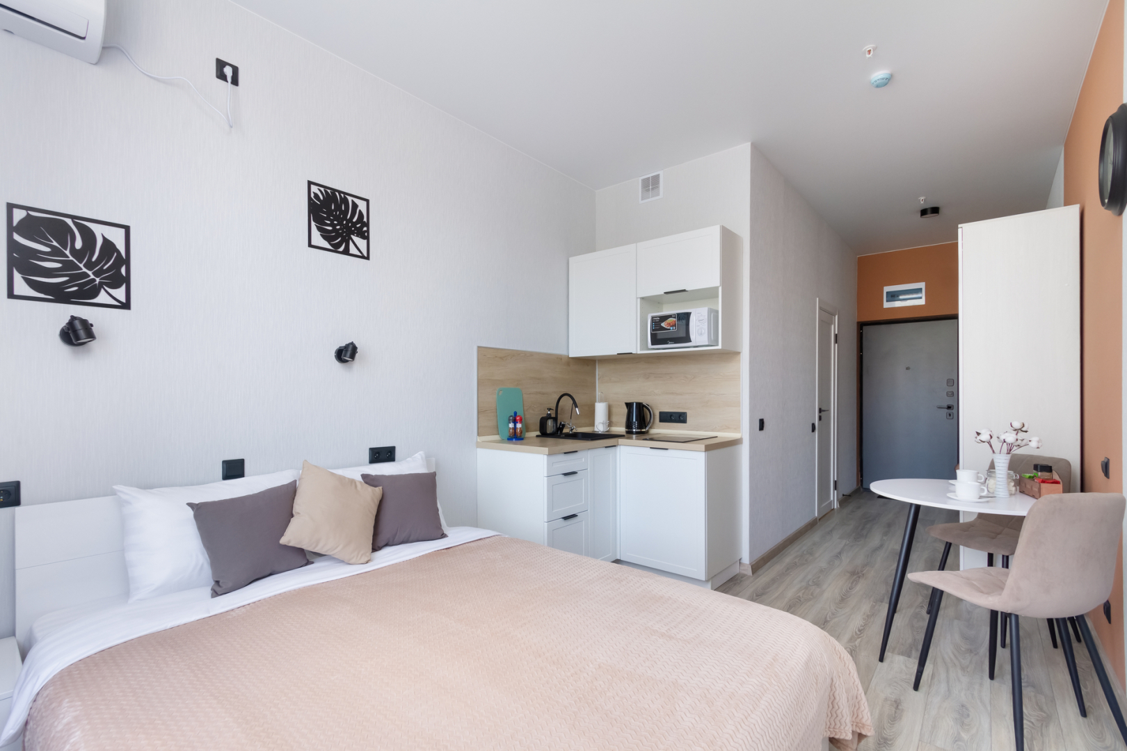 Апартаменты Уютные в Теплых Тонах