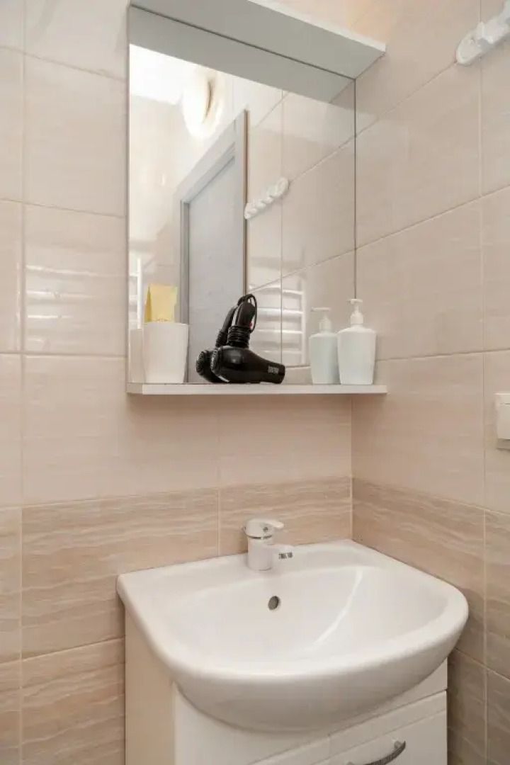 Апартаменты на Широкой