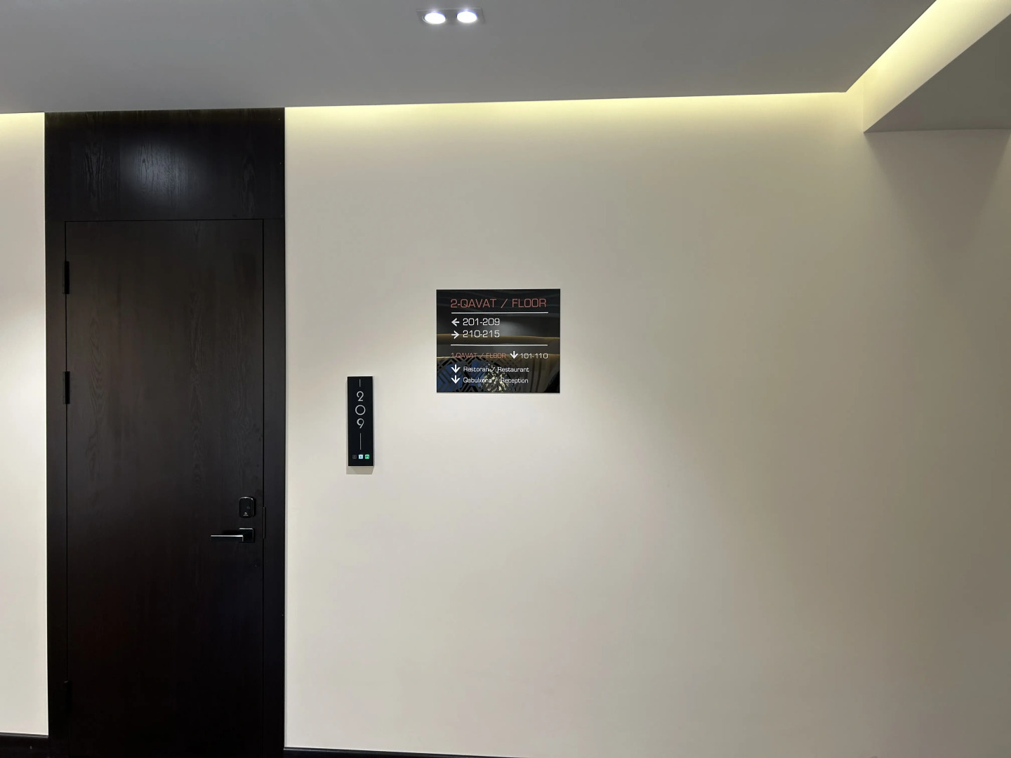 Отель Karim Parkside