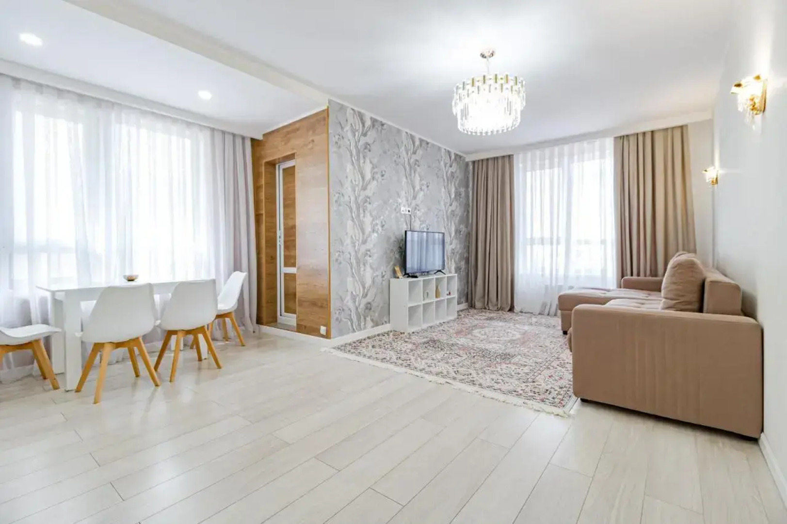 Апартаменты на проспекте Мангилик Ел 58