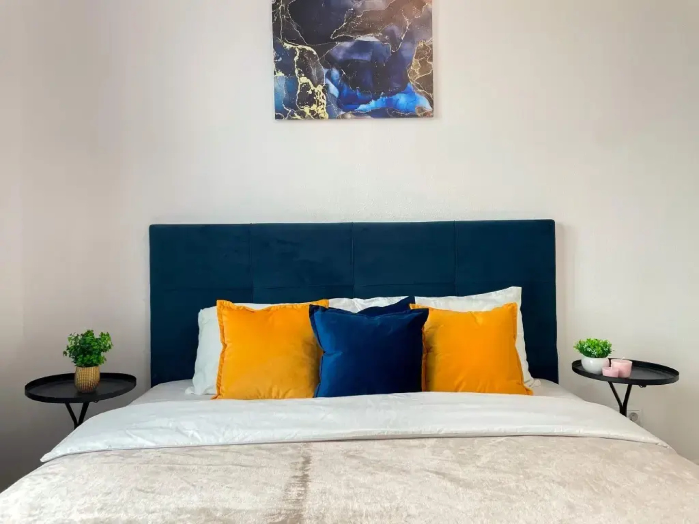Апартаменты Sunny Days Apartment Оранж Парк 13