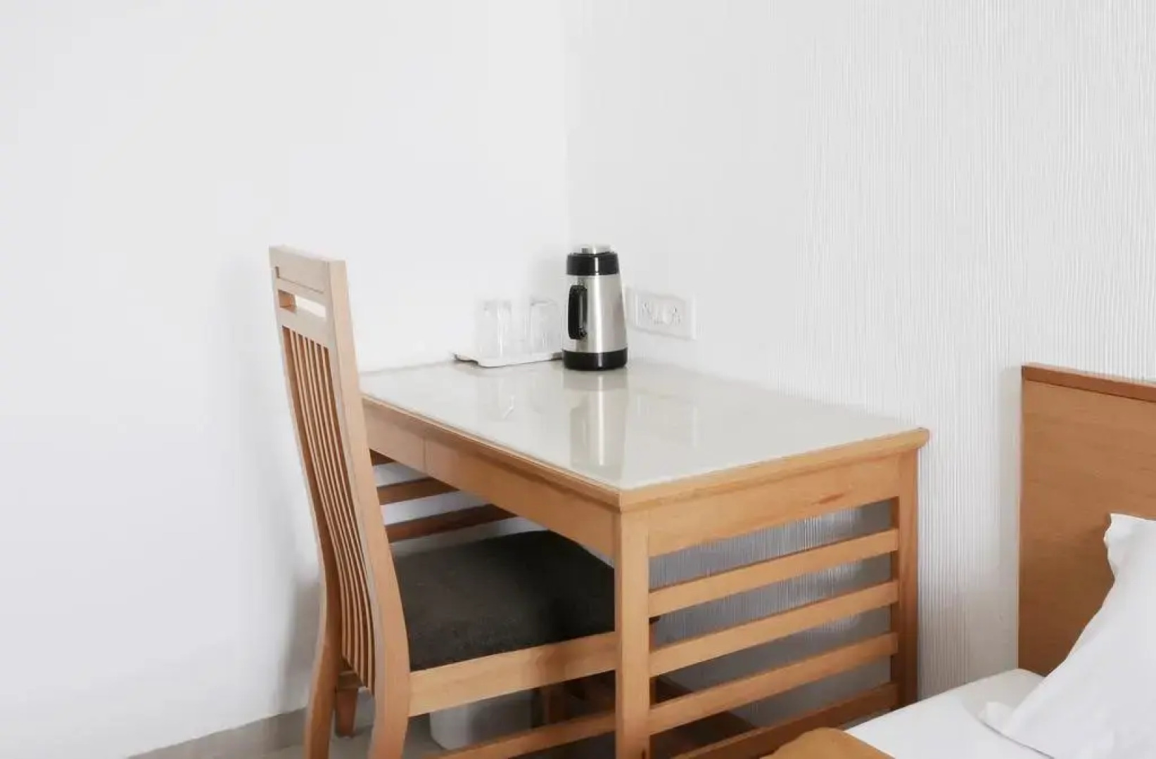 Отель De Ecobiz by Sky Stays