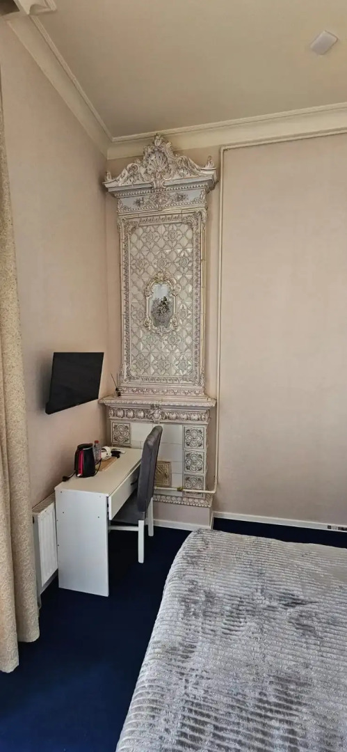 Отель NH Nizami