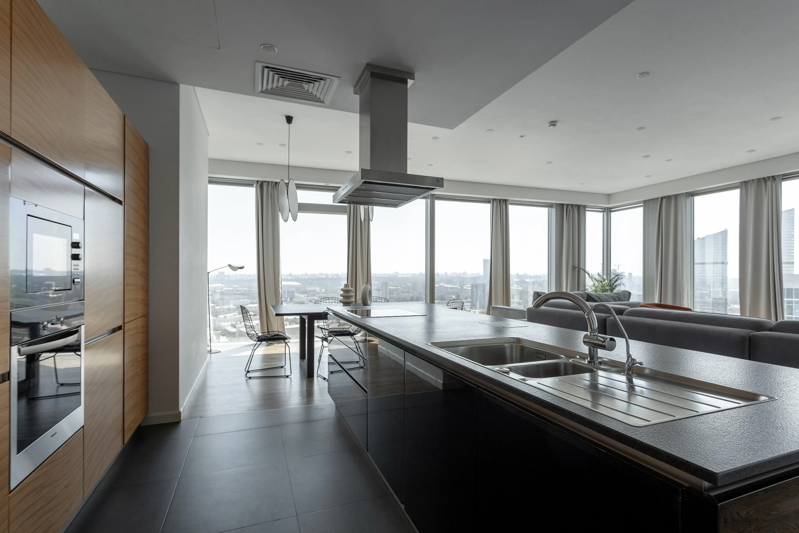 Апартаменты Roomley Moscow City 1