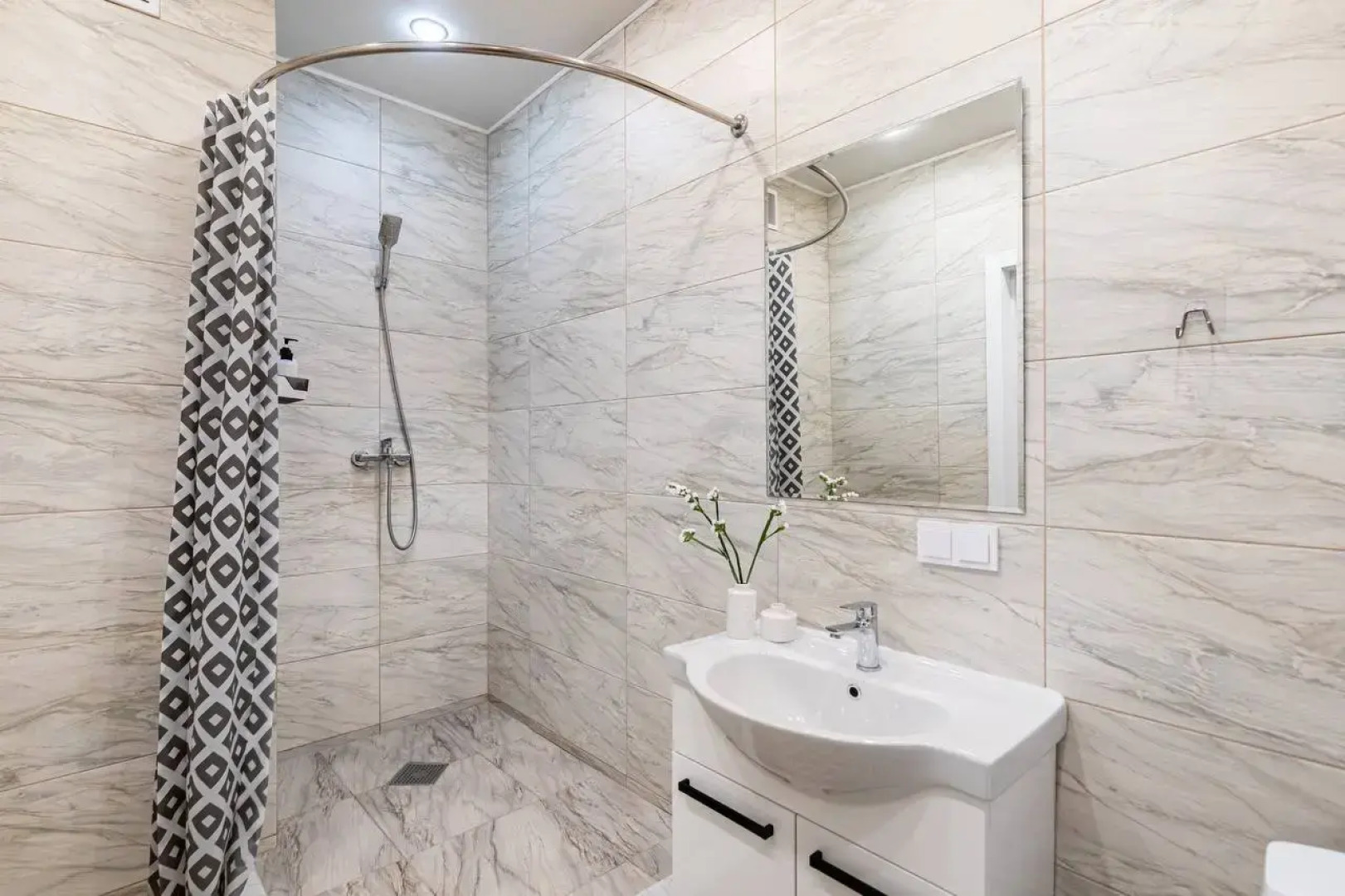 Апартаменты Happy Miracle Уютная Квартира рядом с Центром и Станцией Метро