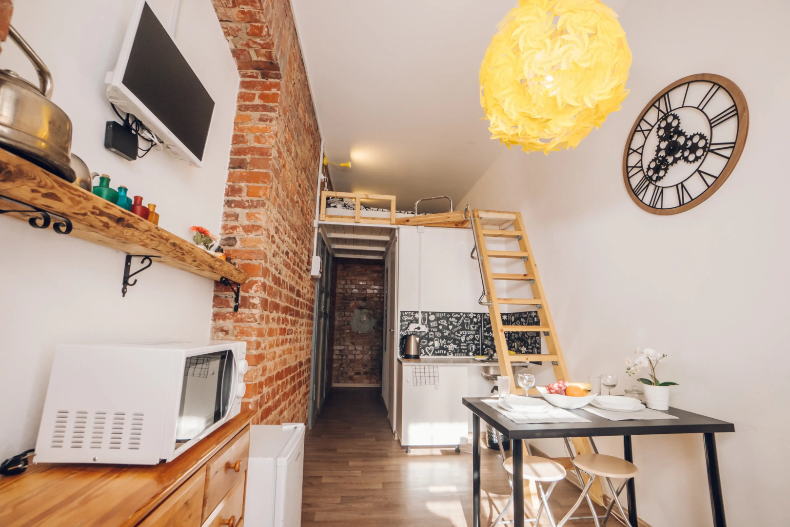 Апартаменты Двухуровневая студия LOFT 5
