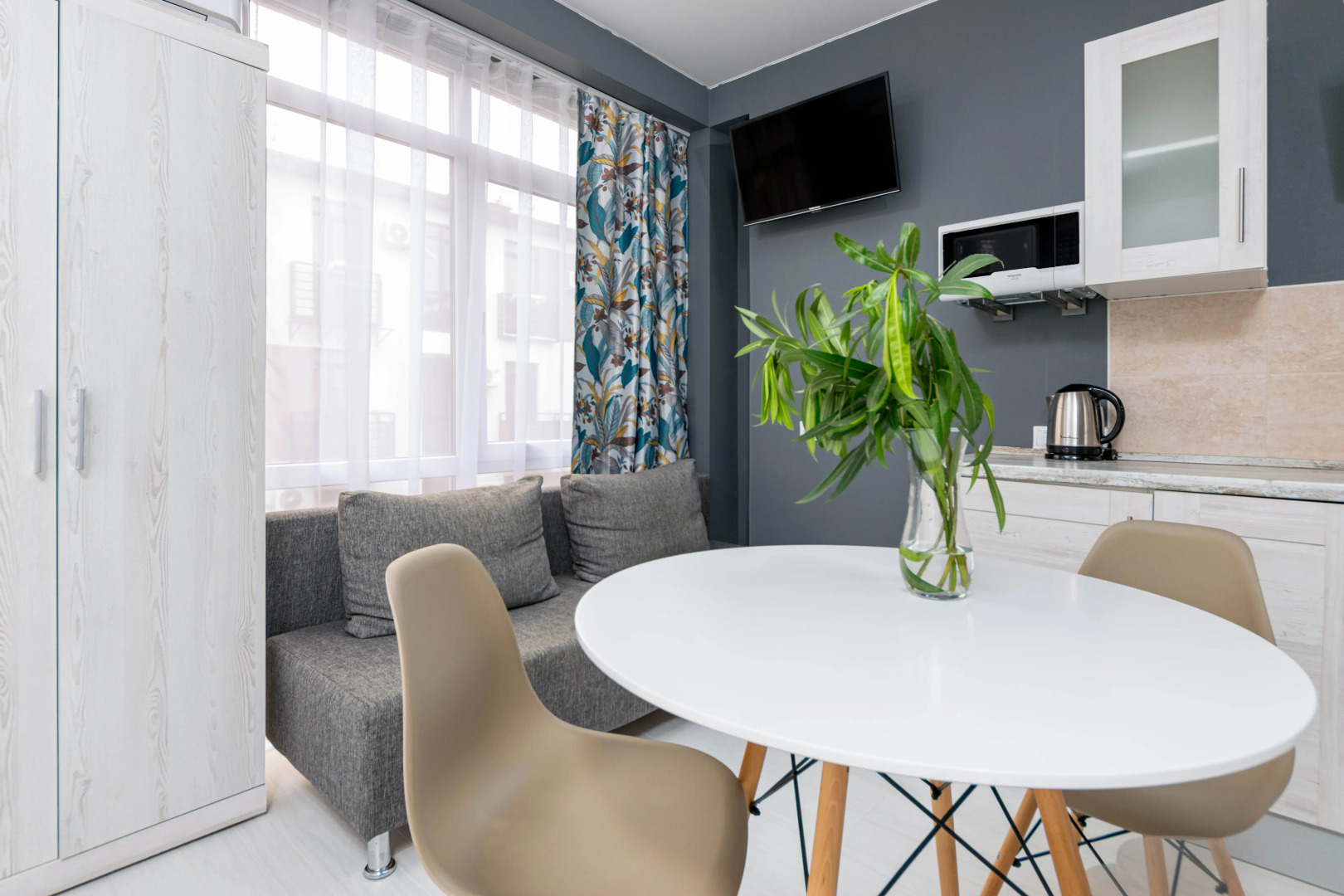 Апартаменты стильные Морент 25 кв. м на 7 этаже в ЖК «Сорренто Парк»