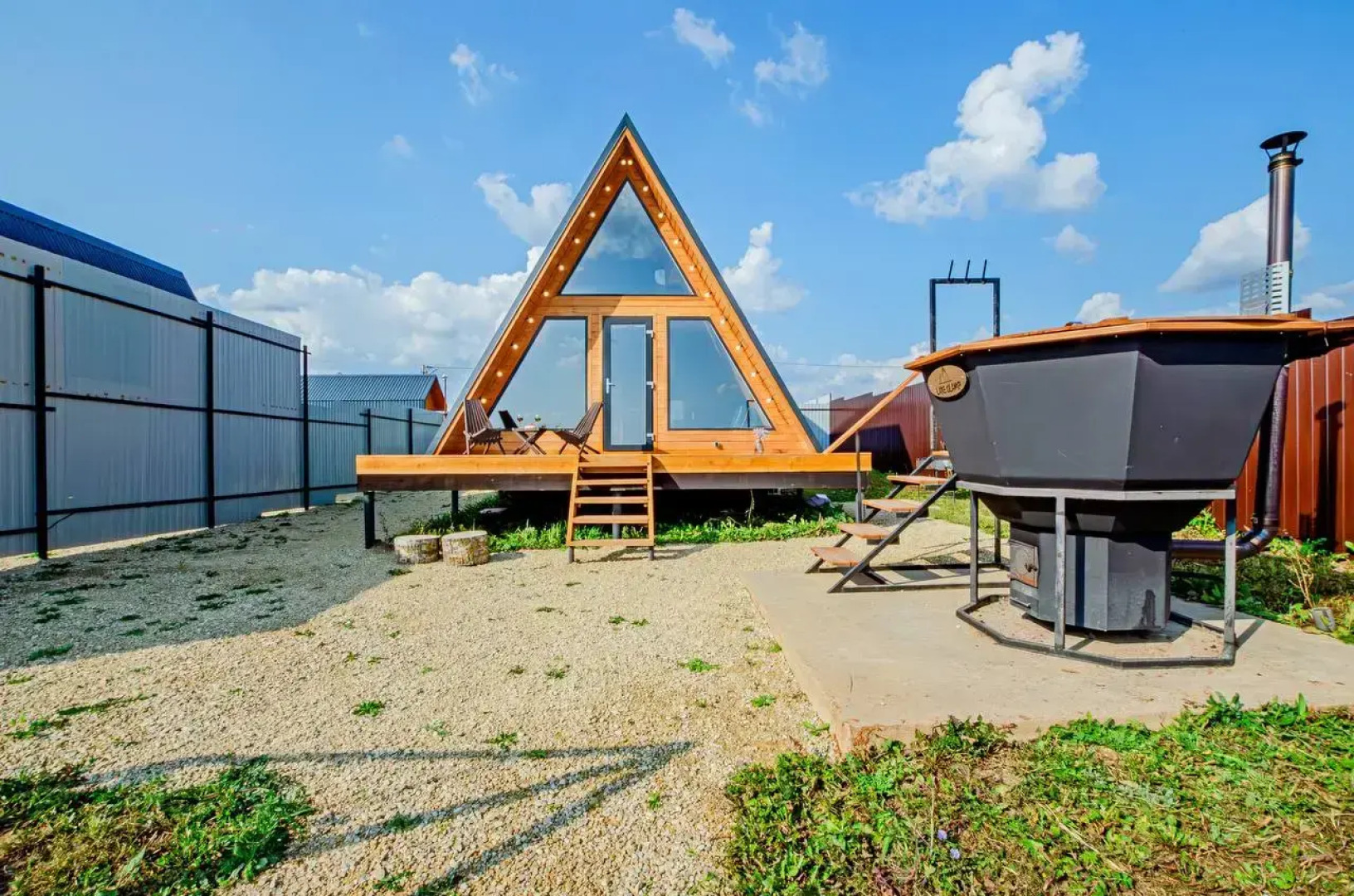 Коттедж Lake Glamp