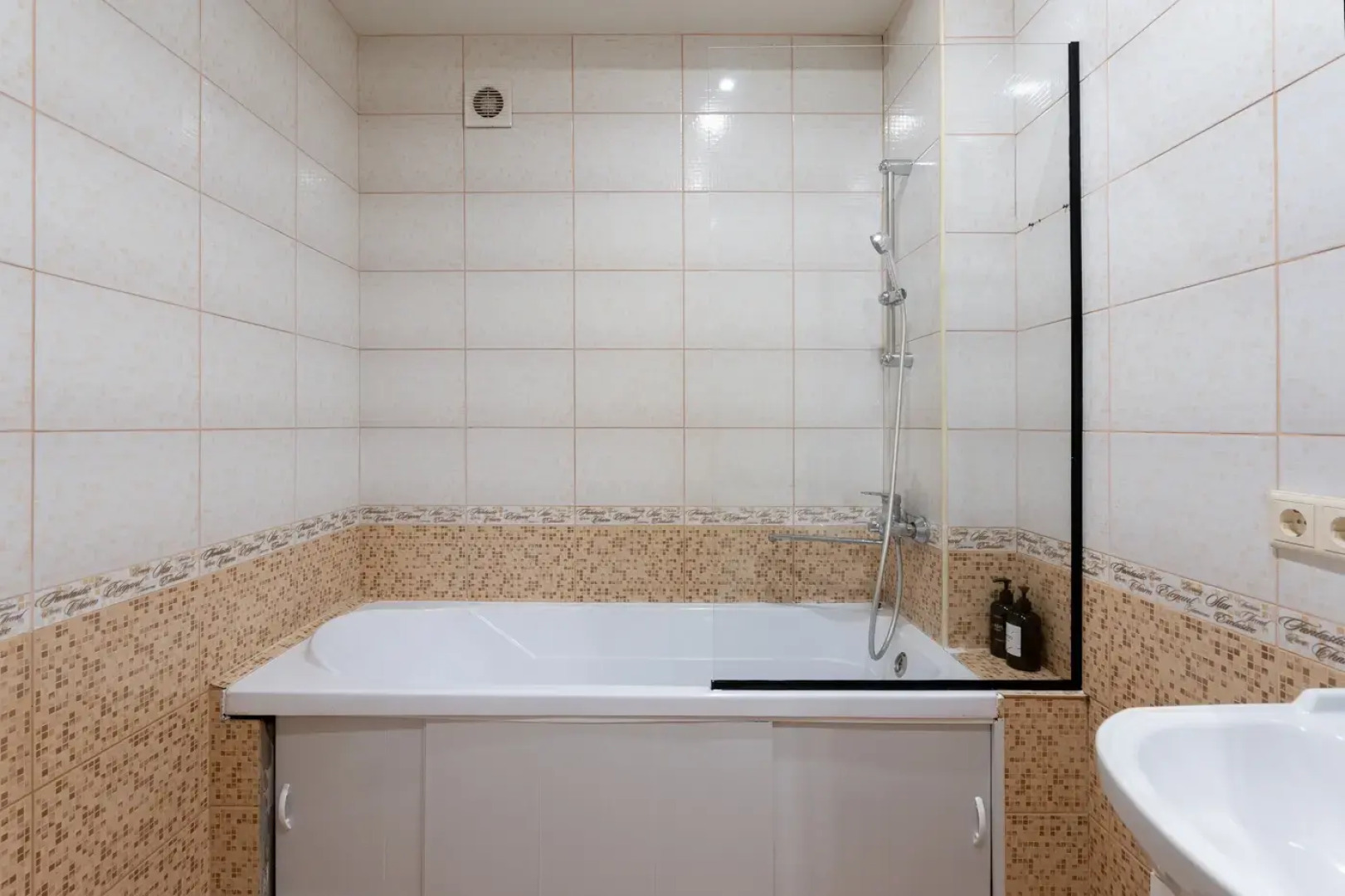 Апартаменты BestFlat24 Кит