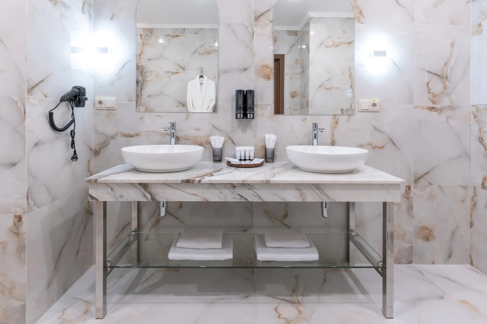 Отель GRAND MORE BOUTIQUE HOTEL