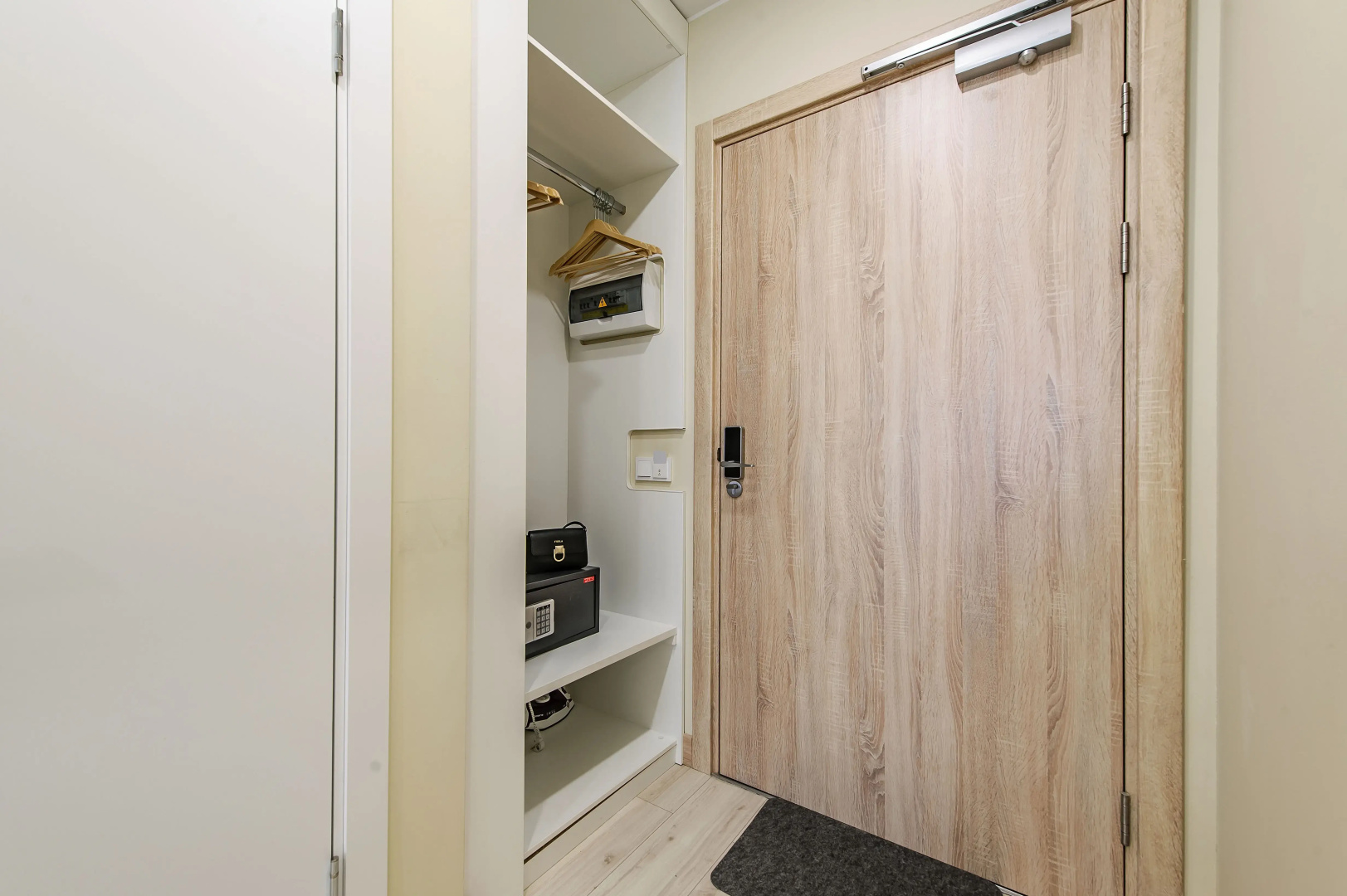 Апартаменты ApartMe Черная Речка