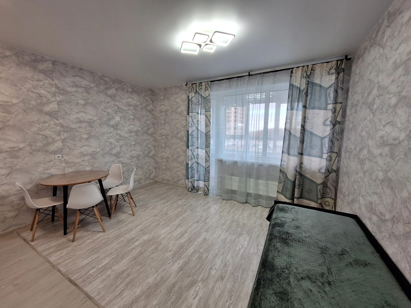 Квартира новая студия с новым ремонтом