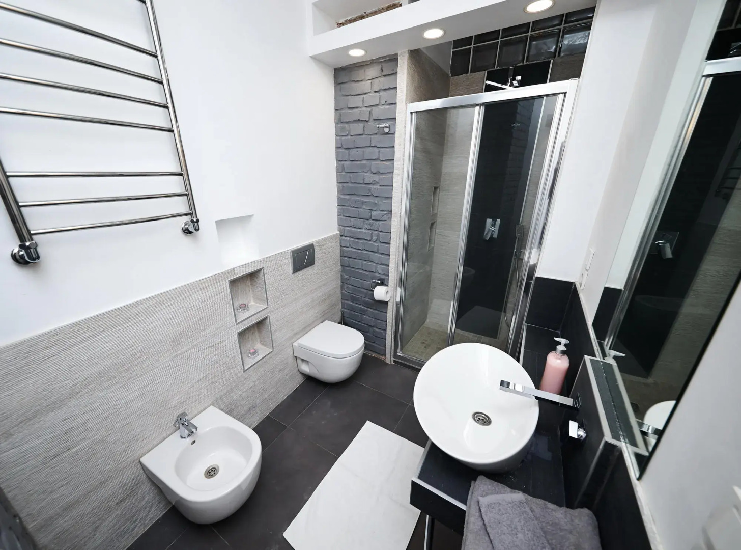 Апартаменты Loft In The Center