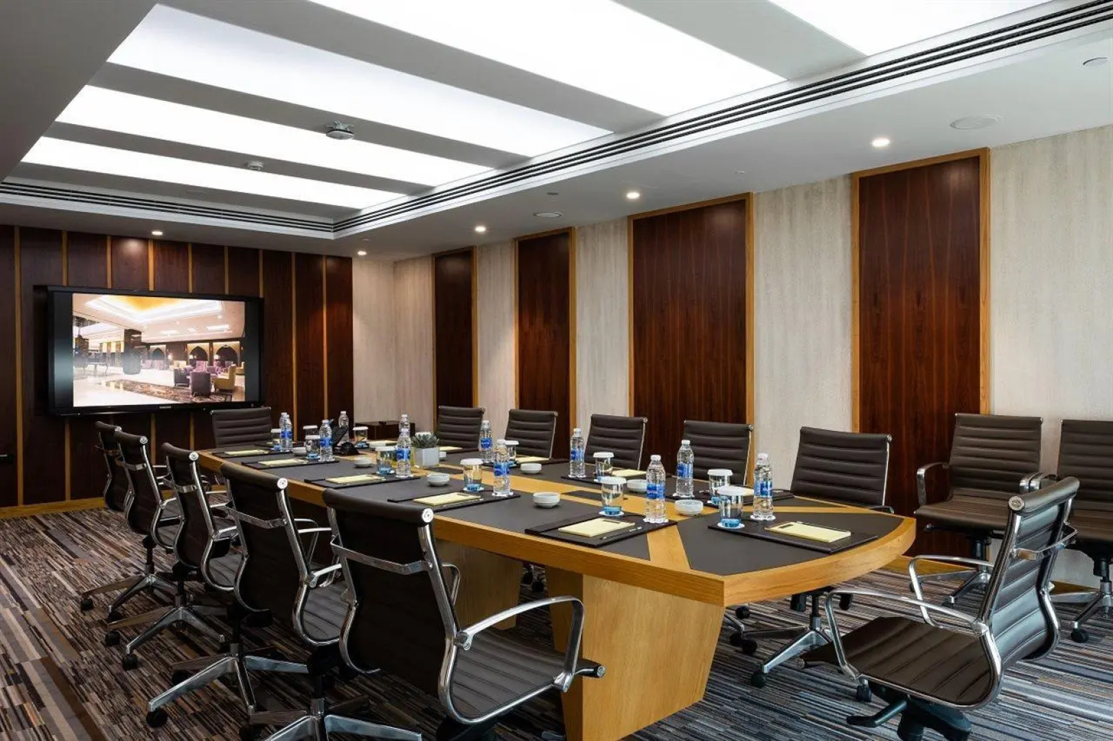 Отель Royal Tulip Muscat