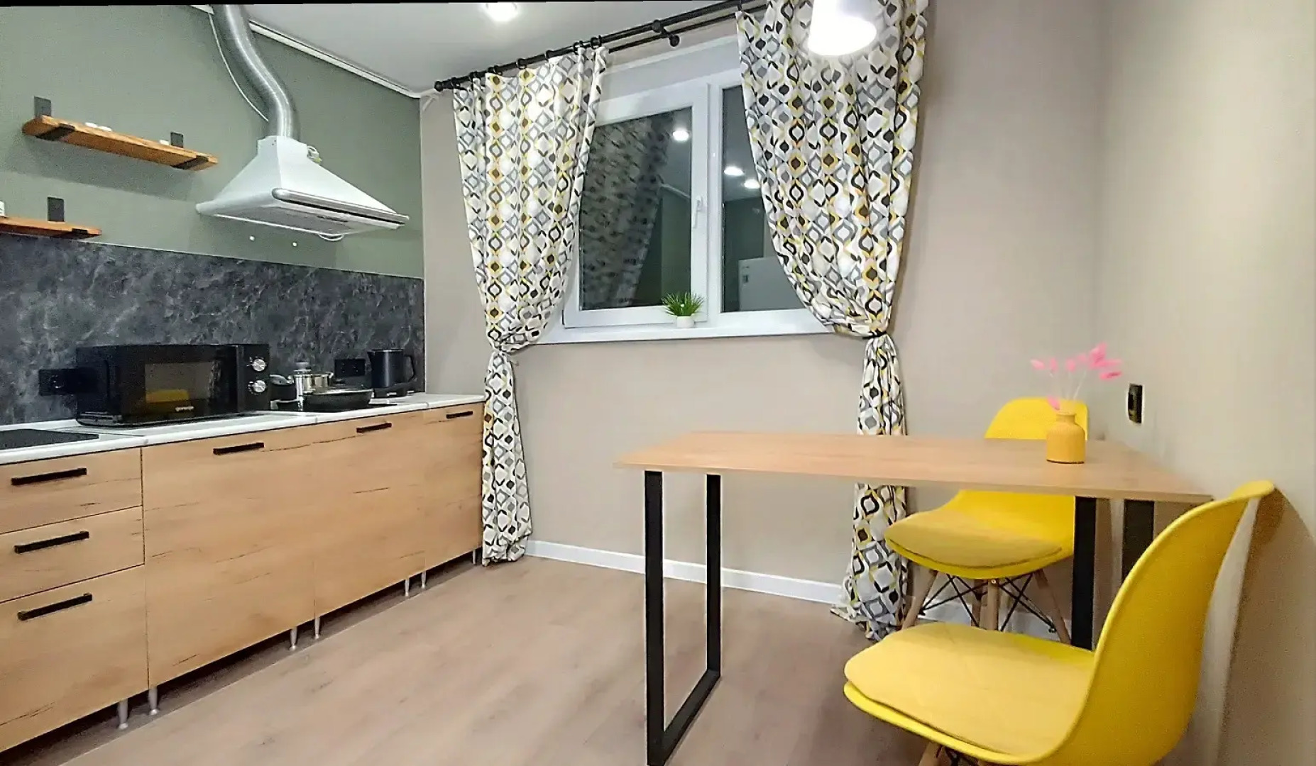 Квартира Уютный Север на Карла Маркса 38