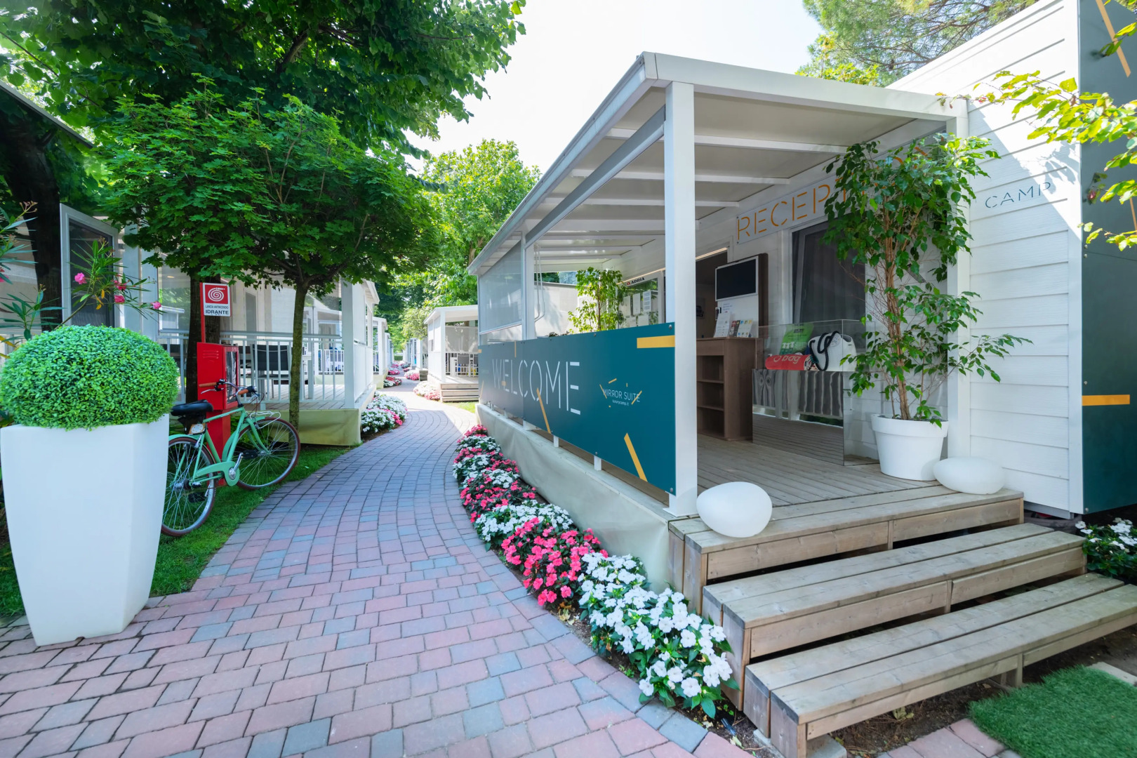 Курортный отель resort Luxury Camp at Union Lido