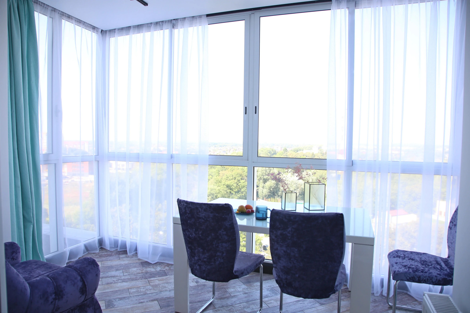 Апартаменты Малевич - мята, лаванда и горький шоколад в интерьере