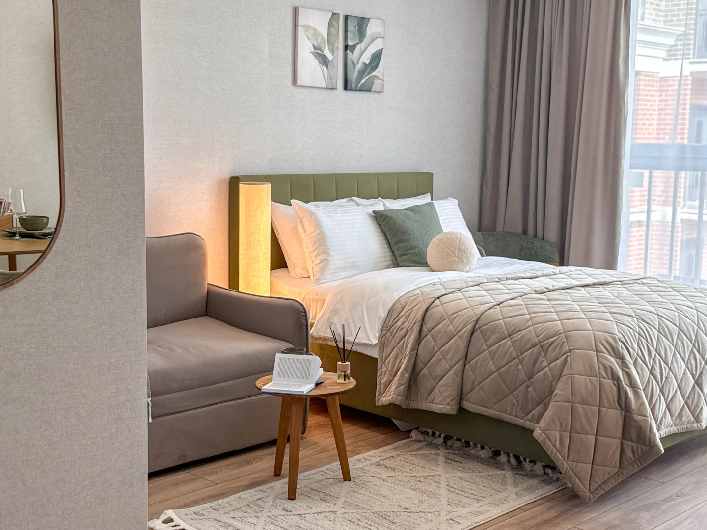 Квартира Грин-стильная дизайнерская в ЖК Самолет