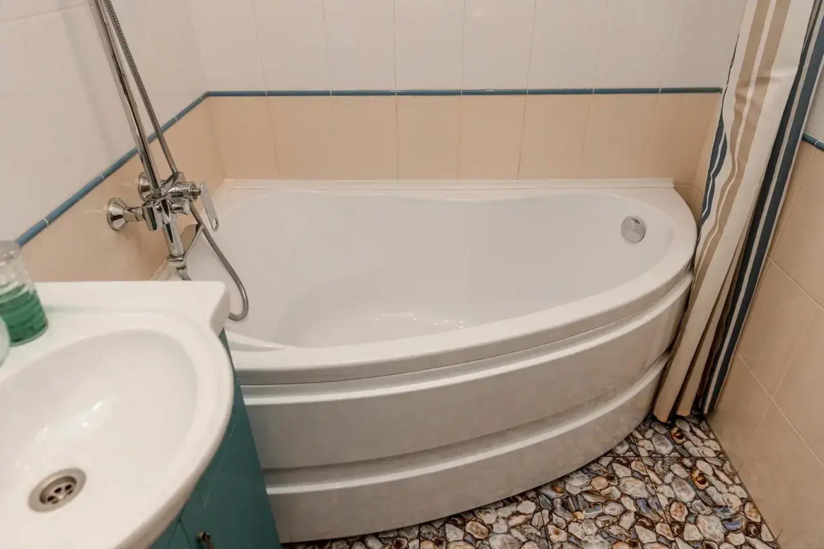 Меблированные комнаты Вокруг Света