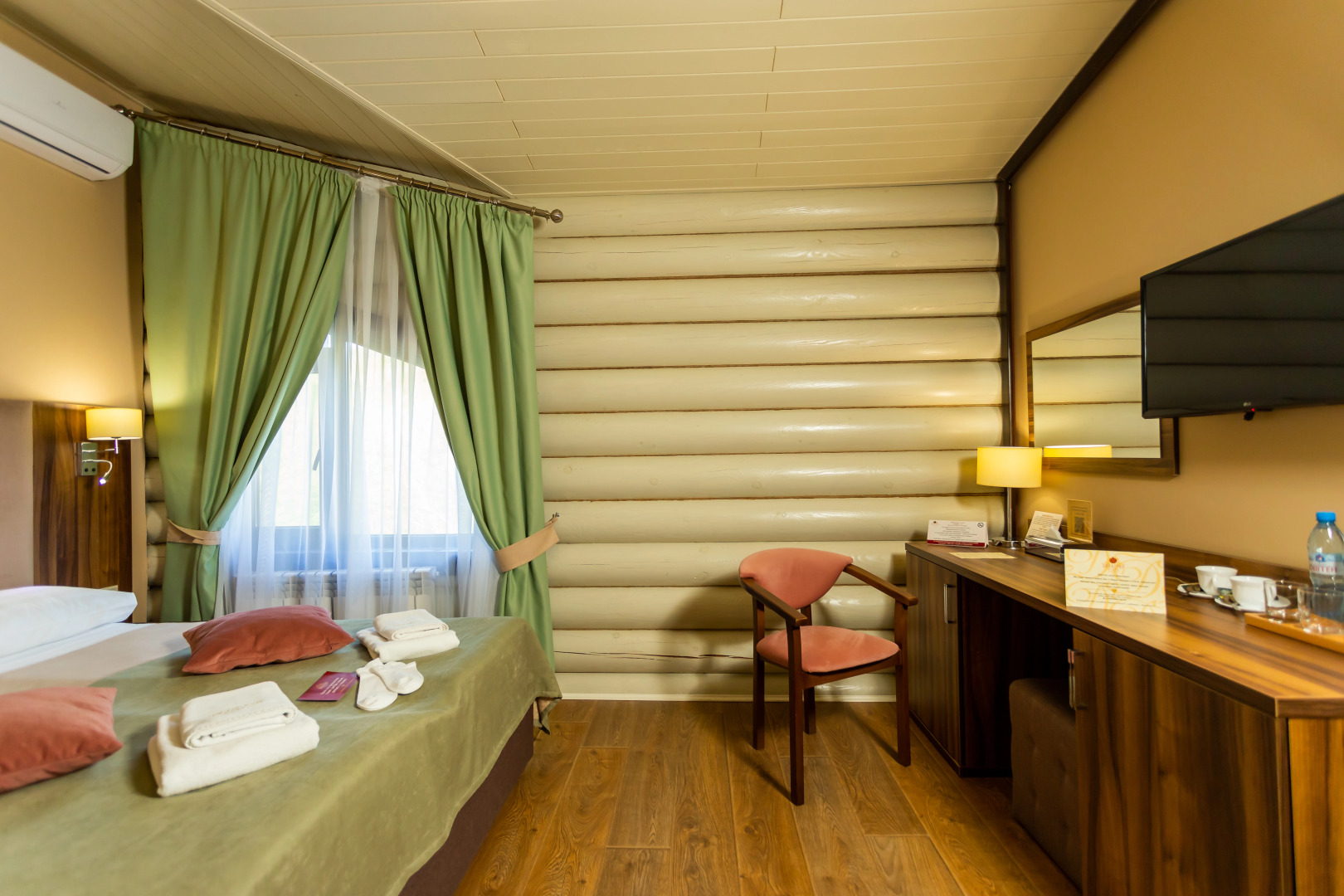 Отель Династия