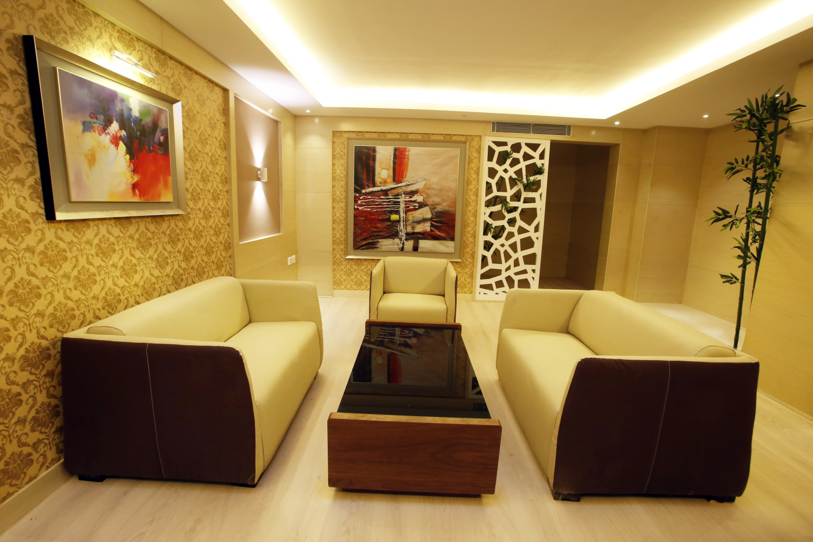 Отель Patliputra Continental