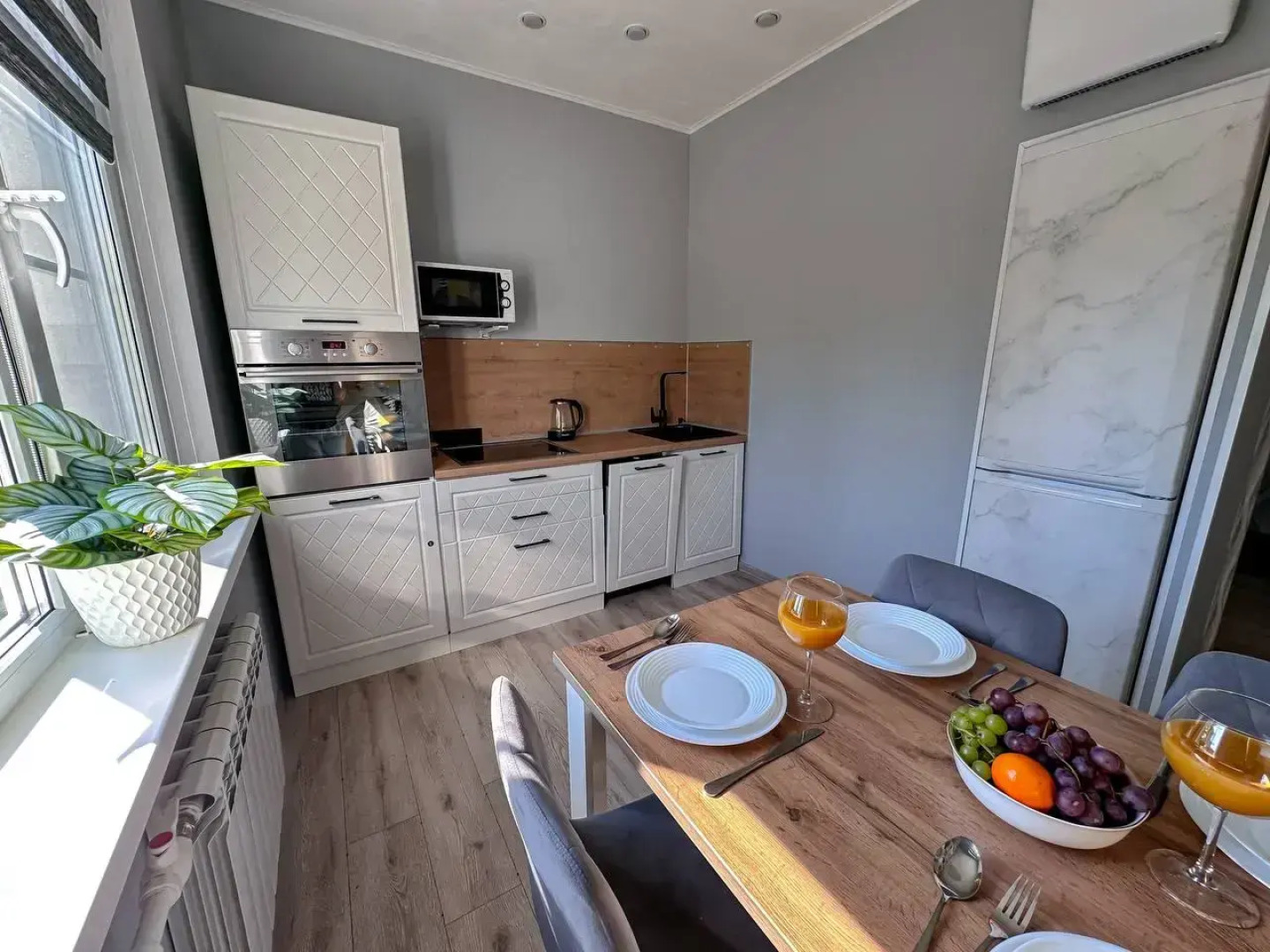 Квартира с двуспальной кроватью и круглосуточным заселением сеть Как дома