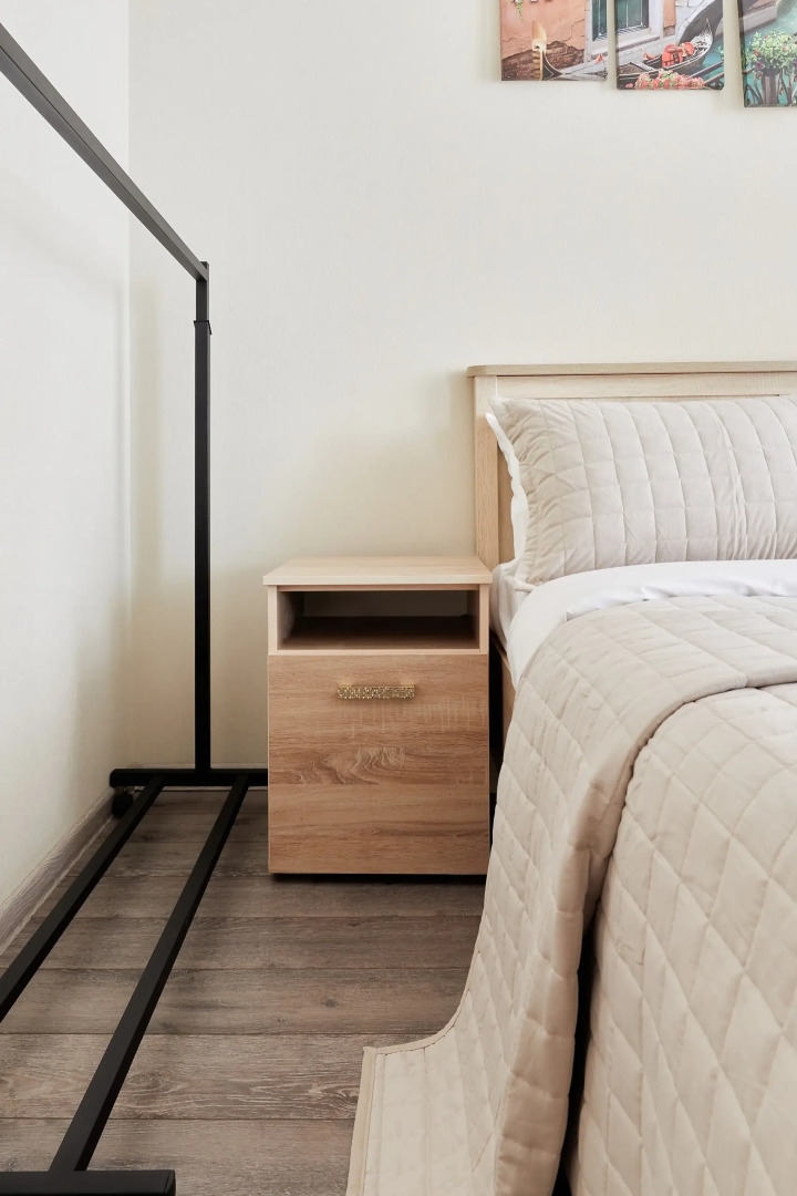 Квартира с изолированной спальней и балконом в 100 м от моря