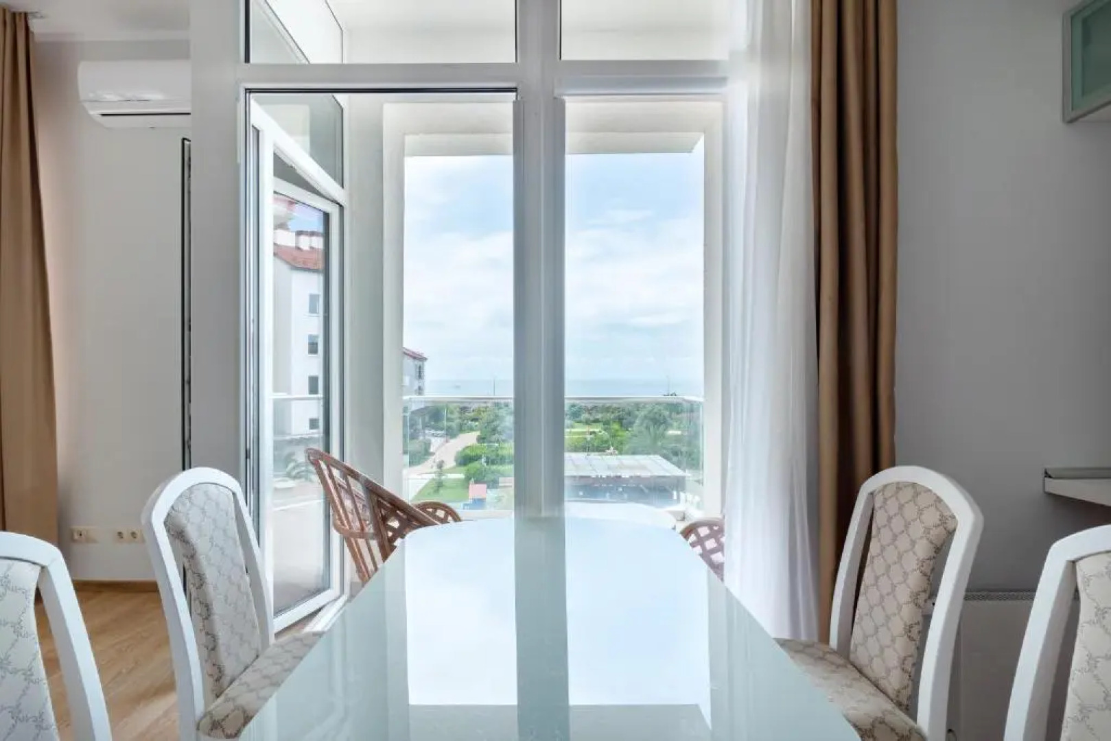 Квартира на Парусной 302, ул. Парусная, 15