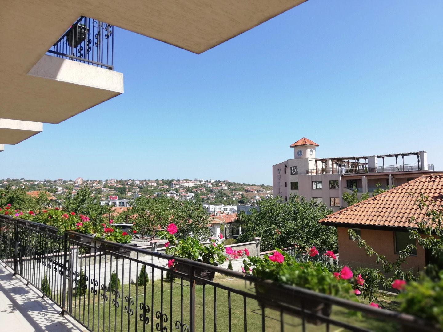 Гостевой Дом Miranis Houses