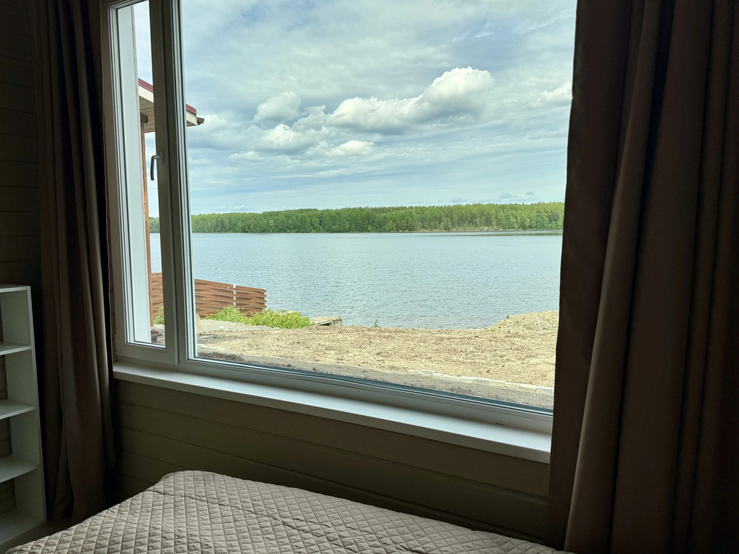 Частный дом у озера Онежская Горка