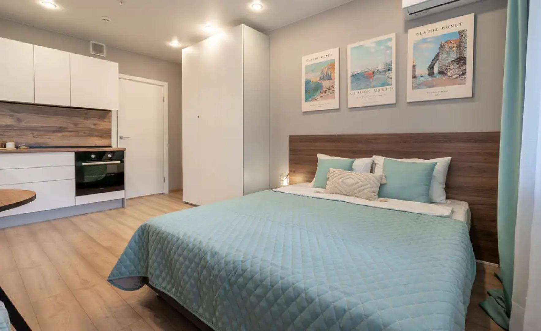 Апартаменты KeysSpb на Крыленко St17