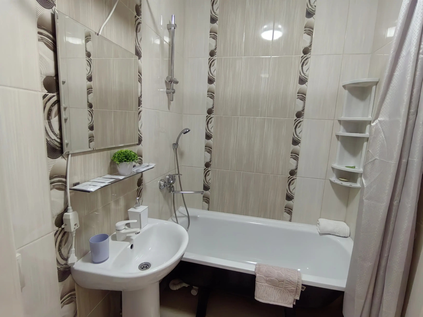 Квартира Уютная и чистая в новом тихом районе рядом с центром